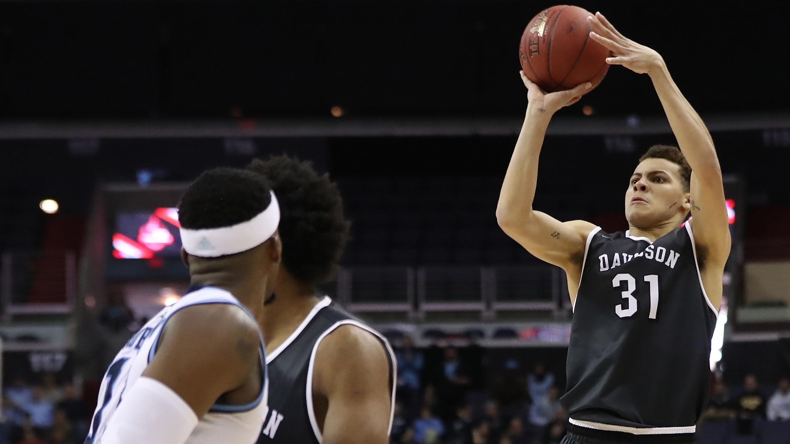 Davidson's Kellan Grady shoots a jumper