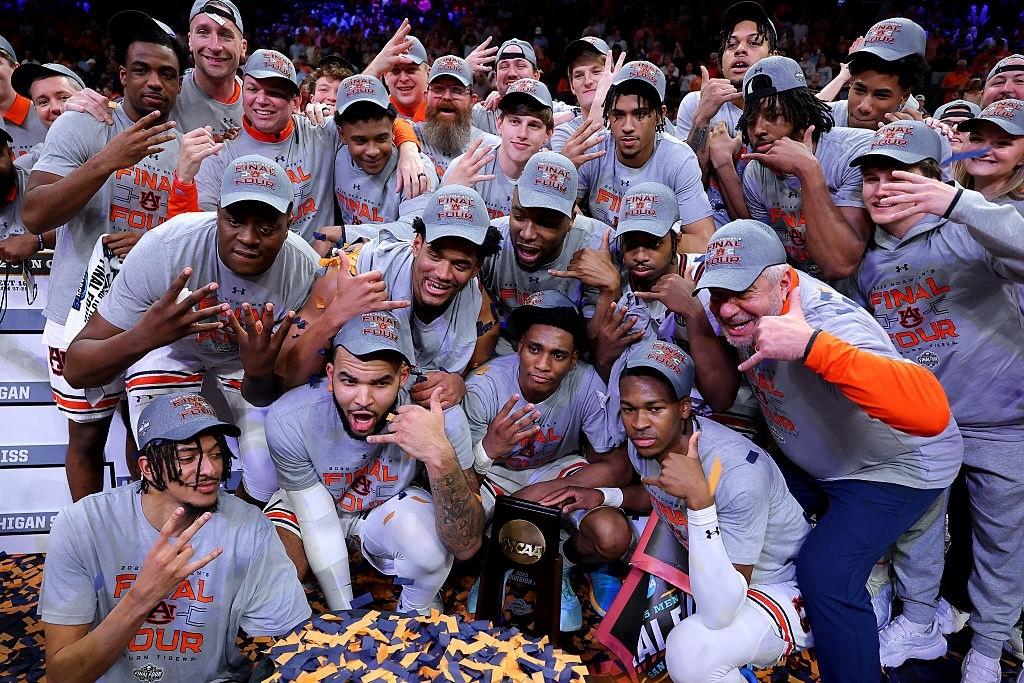 Auburn men's basketball team photo after beating Michigan State to advance to the Final Four